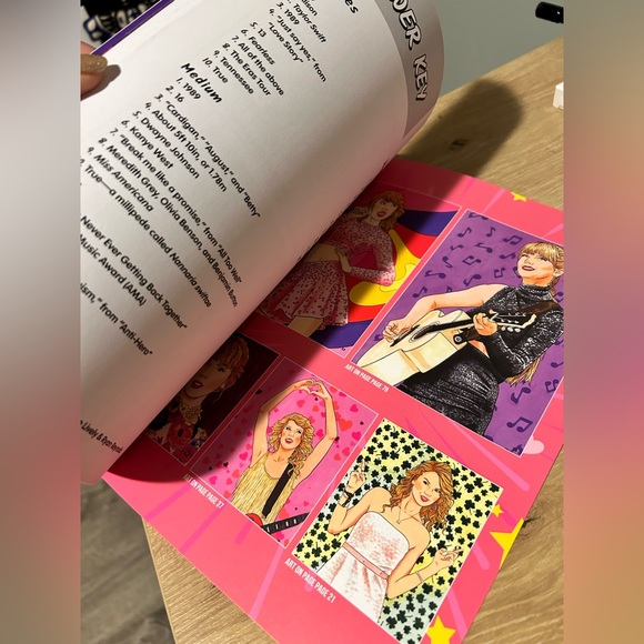 Taylor Swift Activity & Coloring Book - Picture 5 of 6